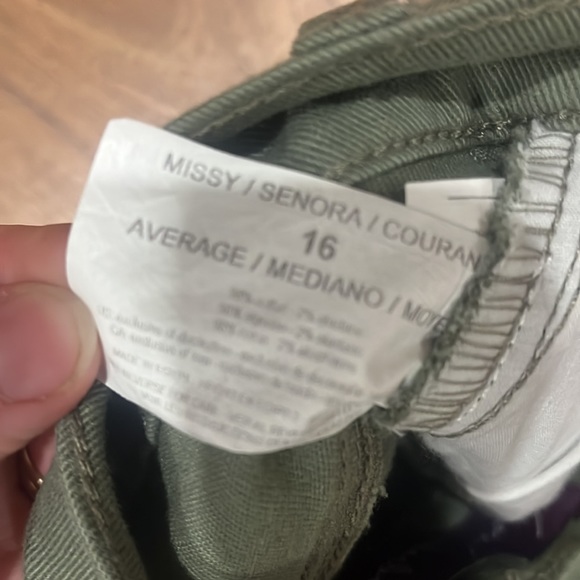 Gloria Vanderbilt - Green ‼️Brand New‼️ - Picture 4 of 7